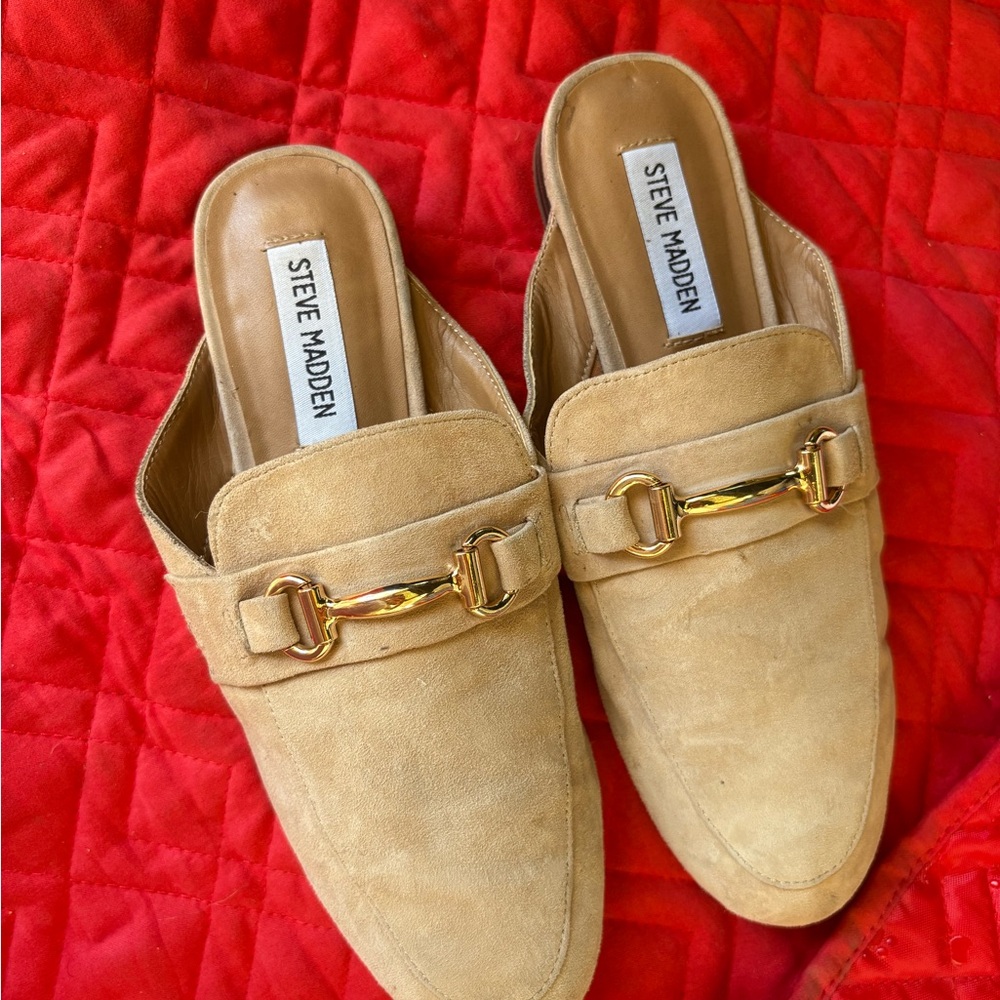 Steve Madden Gold Buckle Tan Mules